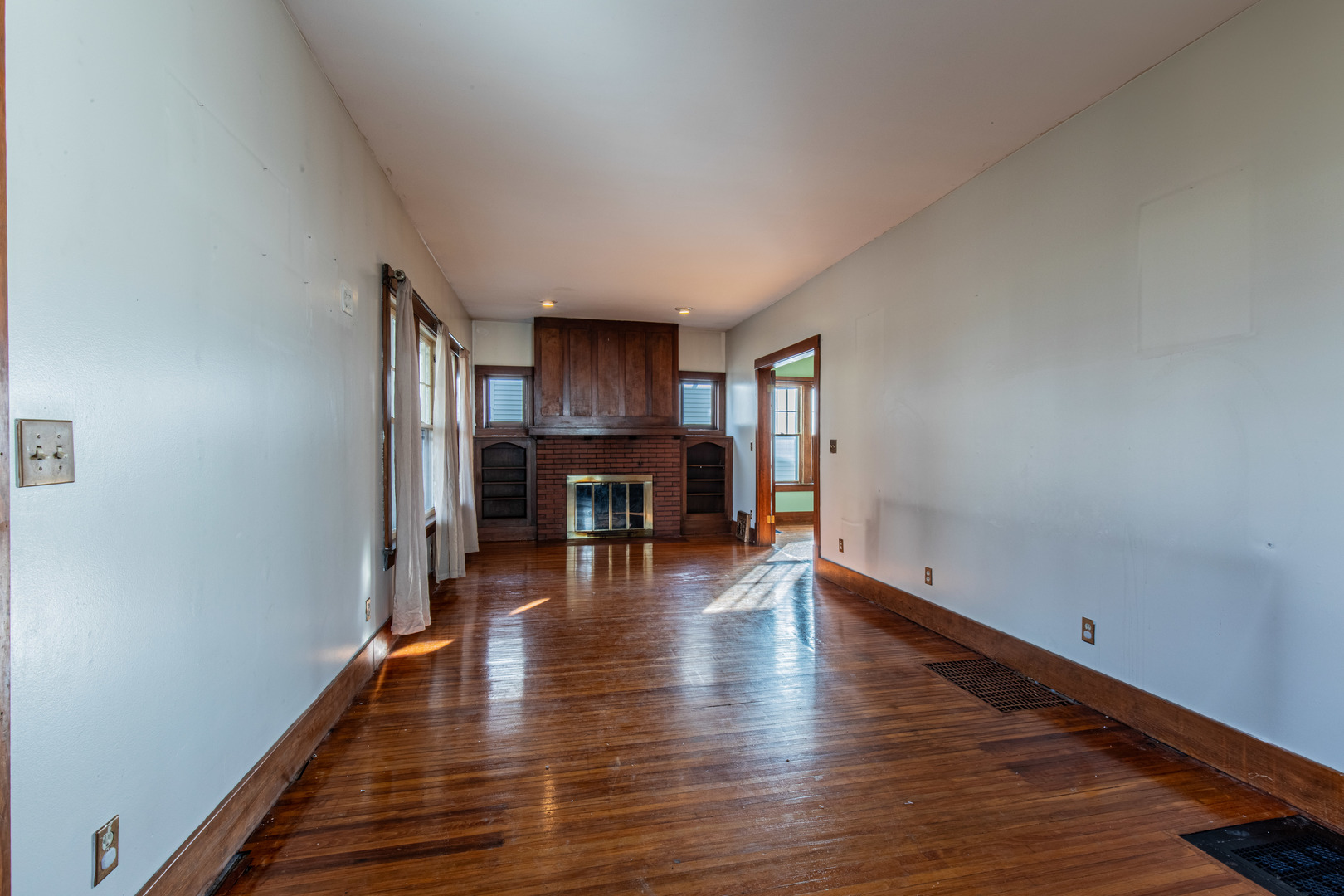 308 North Main Street Princeton, IL 61356 - Photo 5 of 34