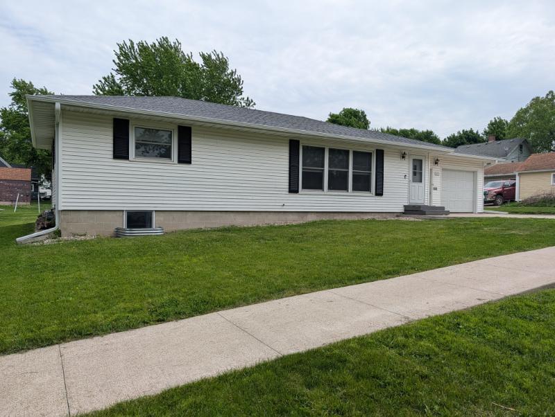377 1st Street Southwest Wells, MN 56097 - Photo 1 of 26