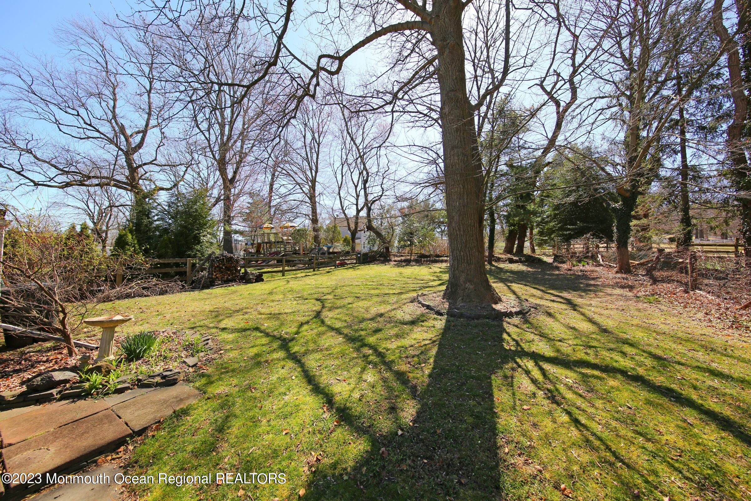 642 Locust Point Road Rumson, NJ 07760 - Photo 31 of 32 IMG_2629a