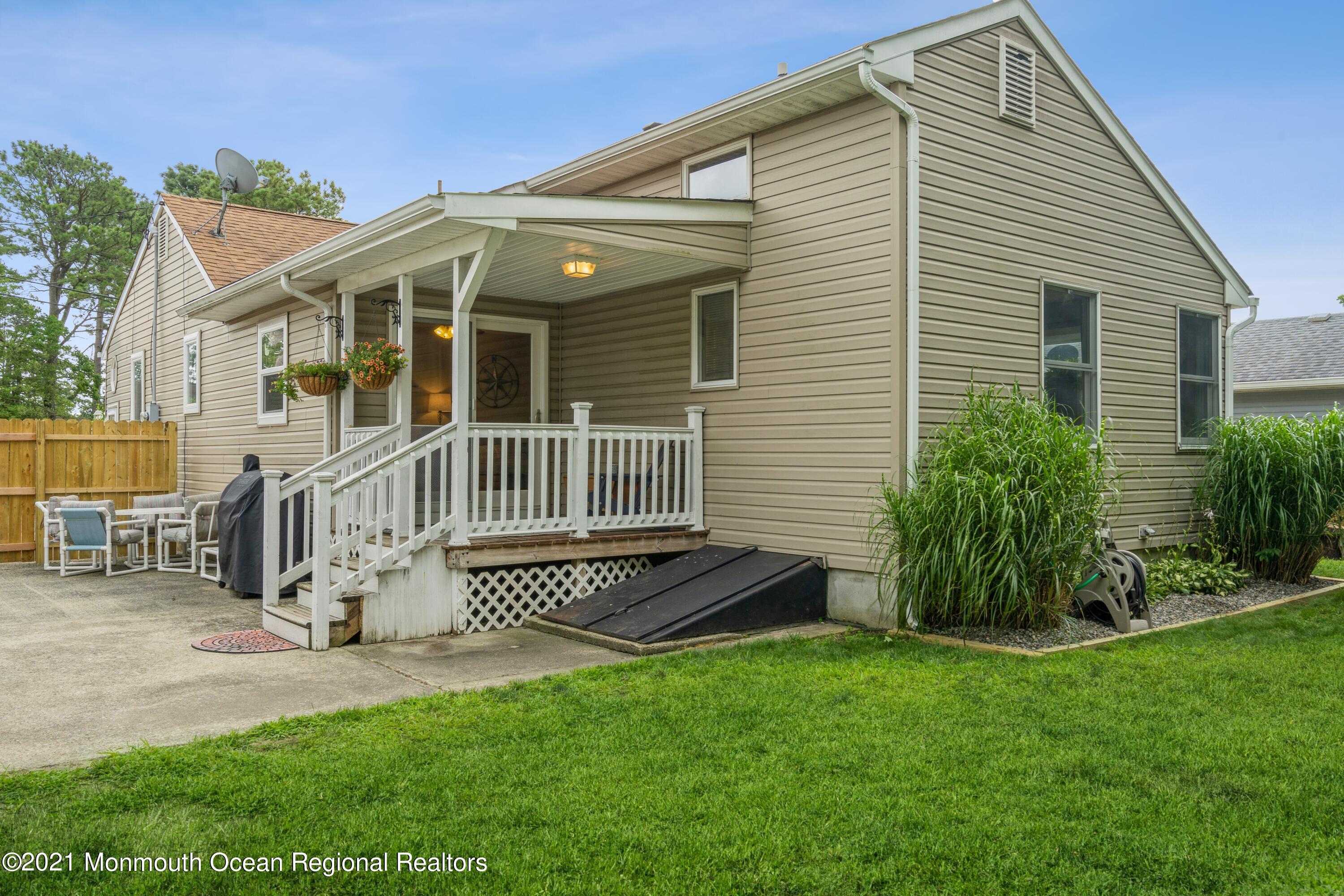 222 Swan Road Brick, NJ 08723 - Photo 23 of 27 222 Swan 23