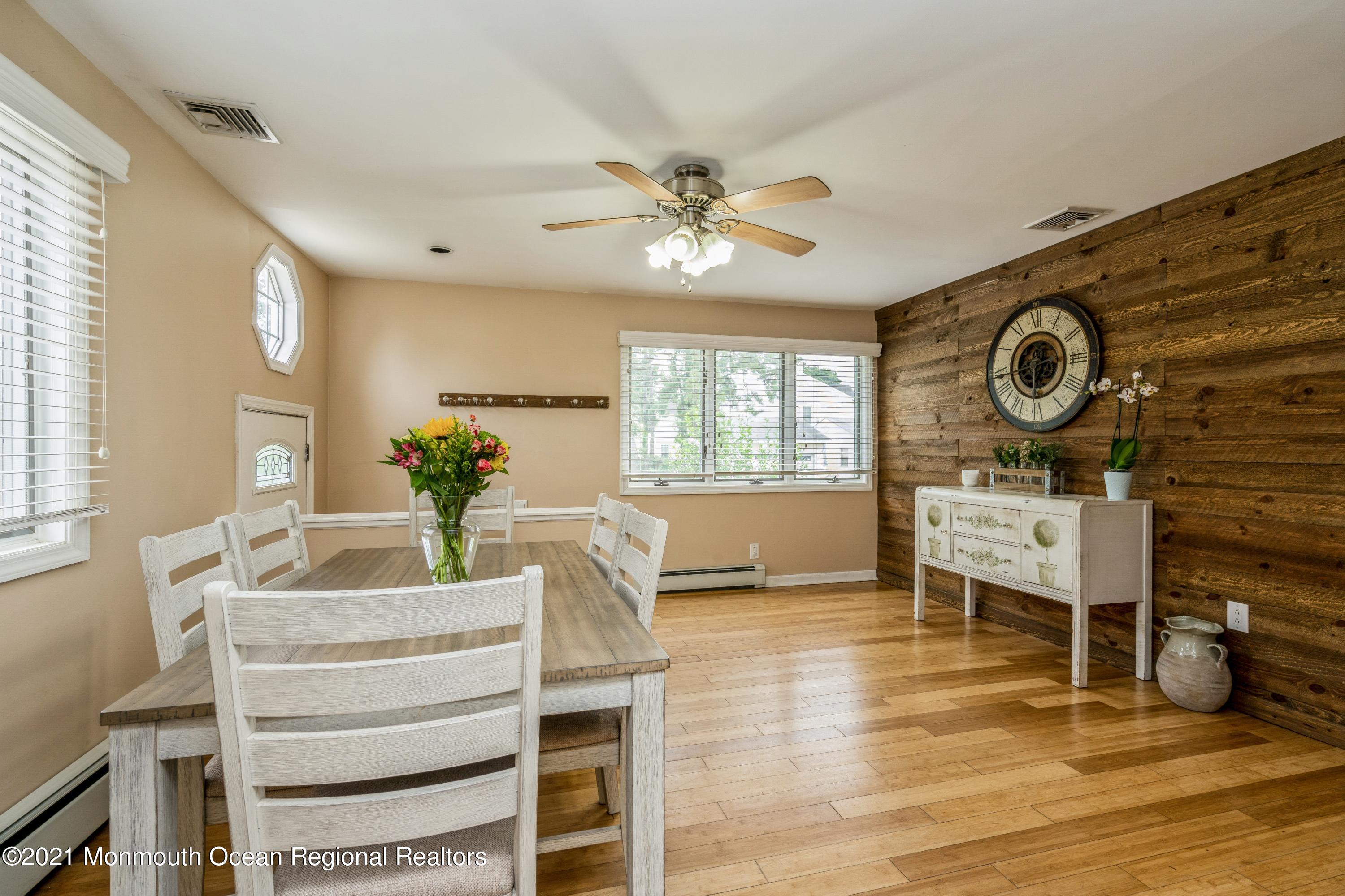 222 Swan Road Brick, NJ 08723 - Photo 4 of 27 222 Swan 4