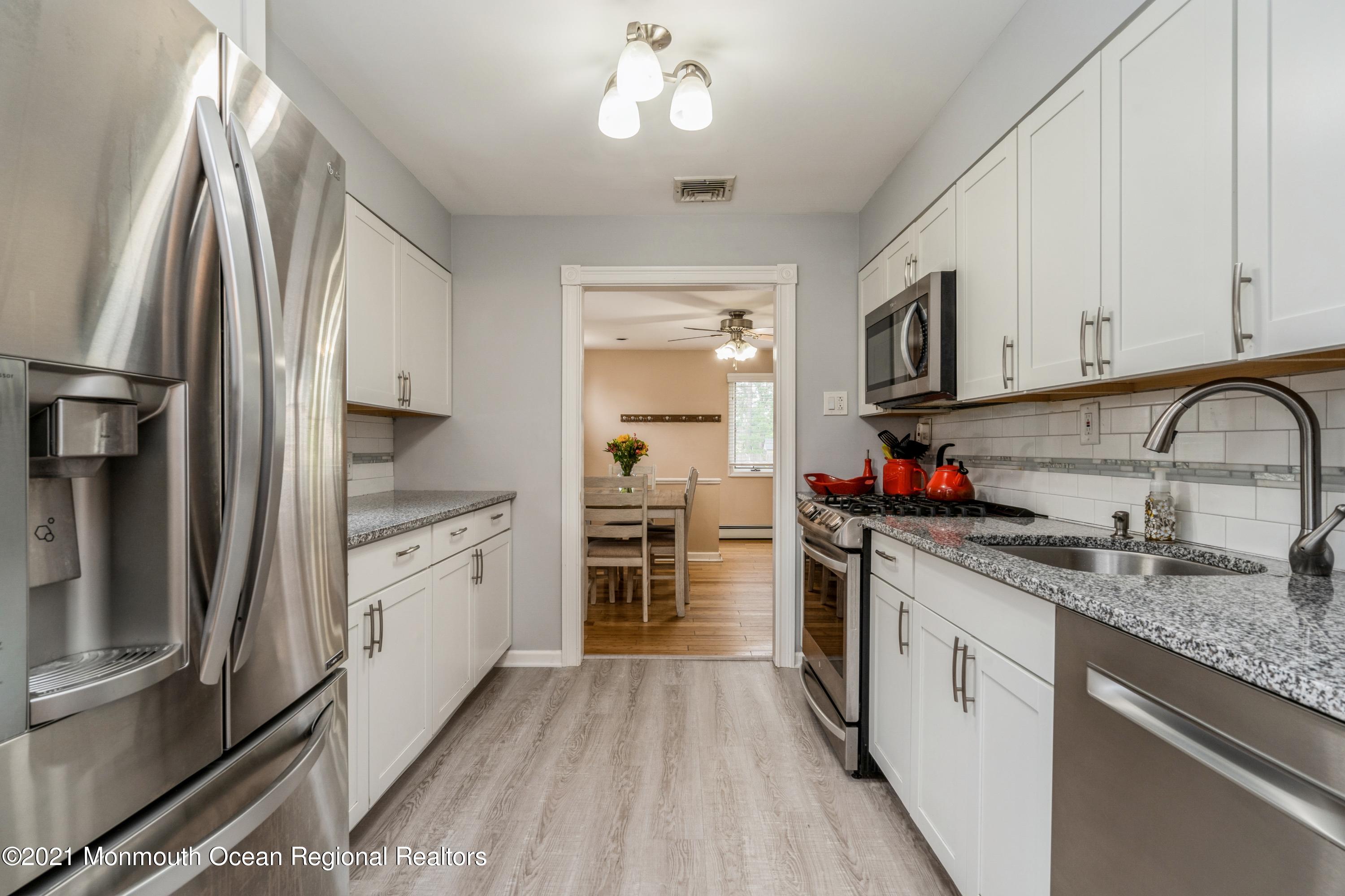 222 Swan Road Brick, NJ 08723 - Photo 6 of 27 222 Swan 6
