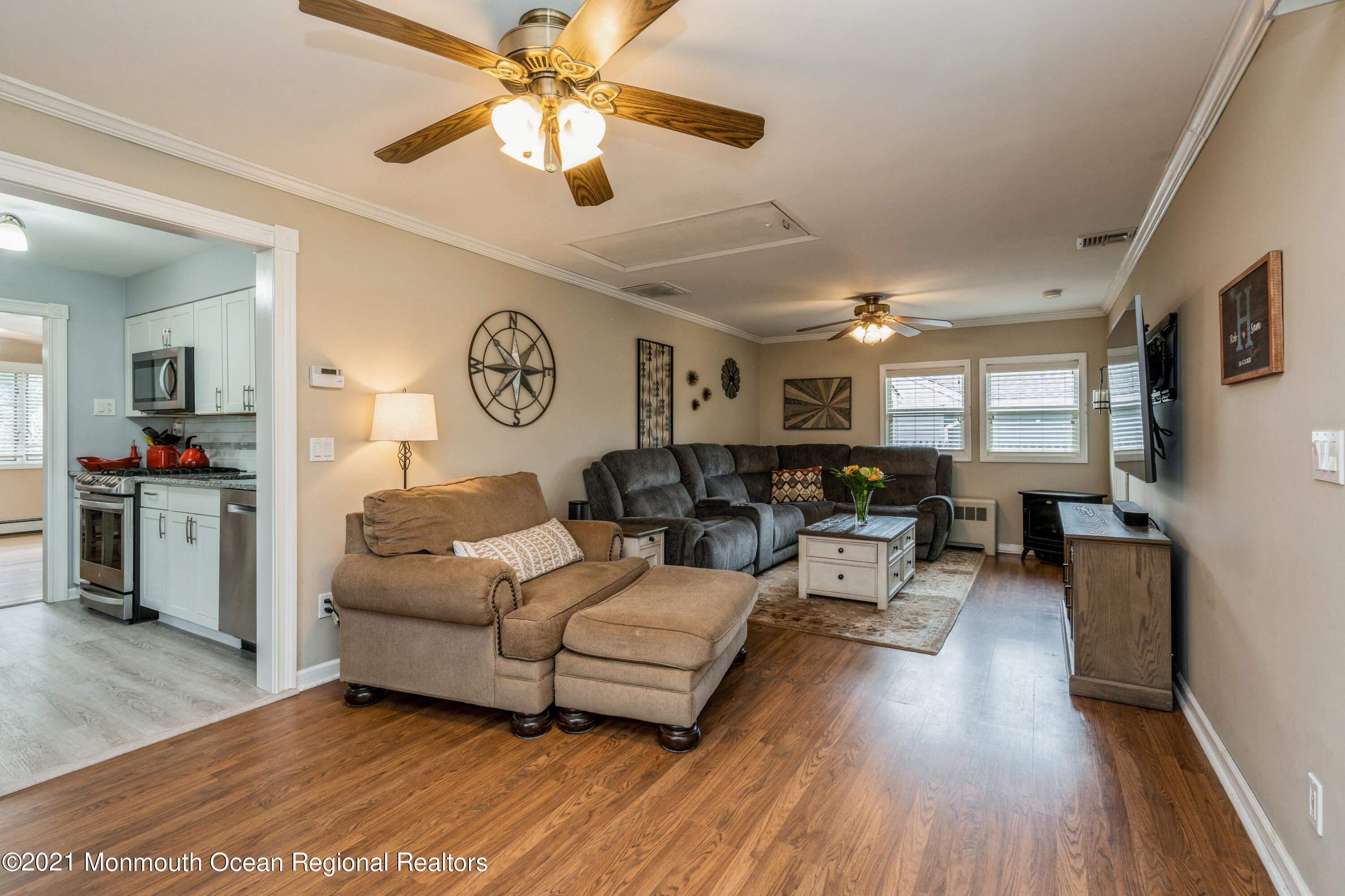 222 Swan Road Brick, NJ 08723 - Photo 10 of 27 222 Swan 10