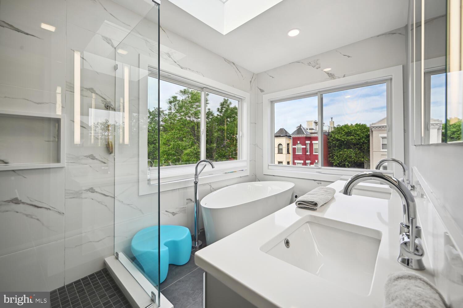 522 F Street Northeast Washington, DC 20002 - Photo 16 of 30