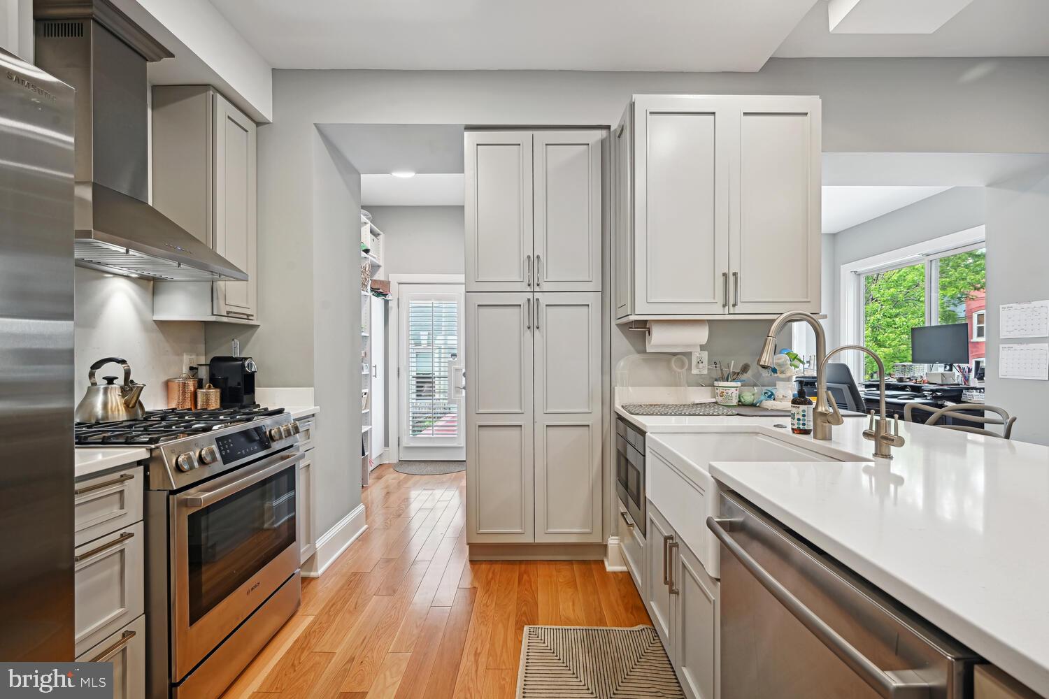 522 F Street Northeast Washington, DC 20002 - Photo 8 of 30