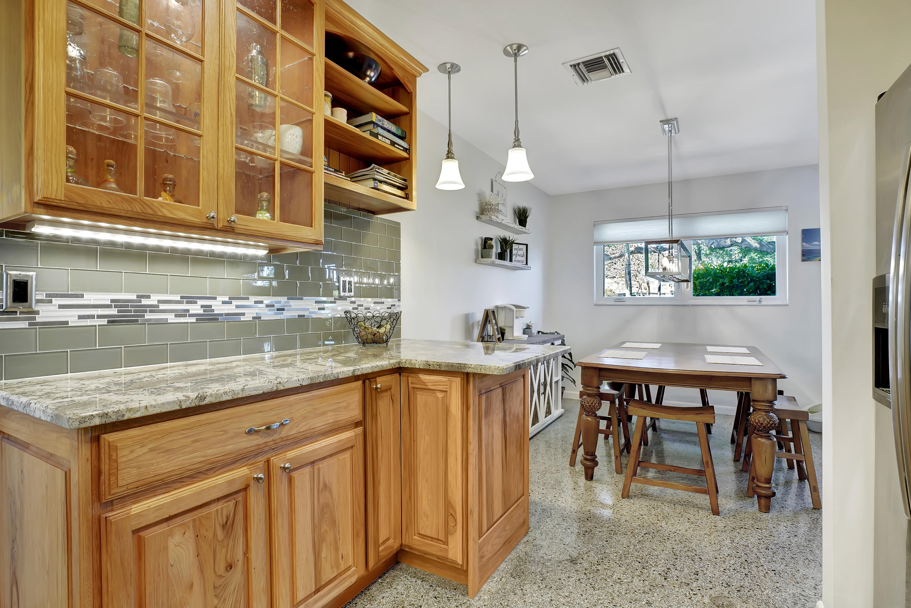 470 Northeast 34th Street Boca Raton, FL 33431 - Photo 3 of 28 Image (22 of 34)