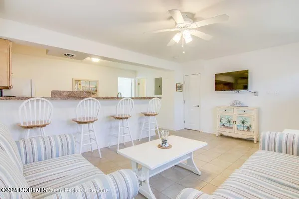 $2,000 | 1488 Ocean Avenue, Unit 6, Sea Bright, NJ 07760