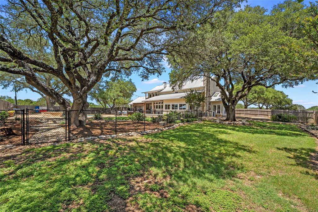 1010 Chapman Road Crawford, TX 76638 - Photo 30 of 40
