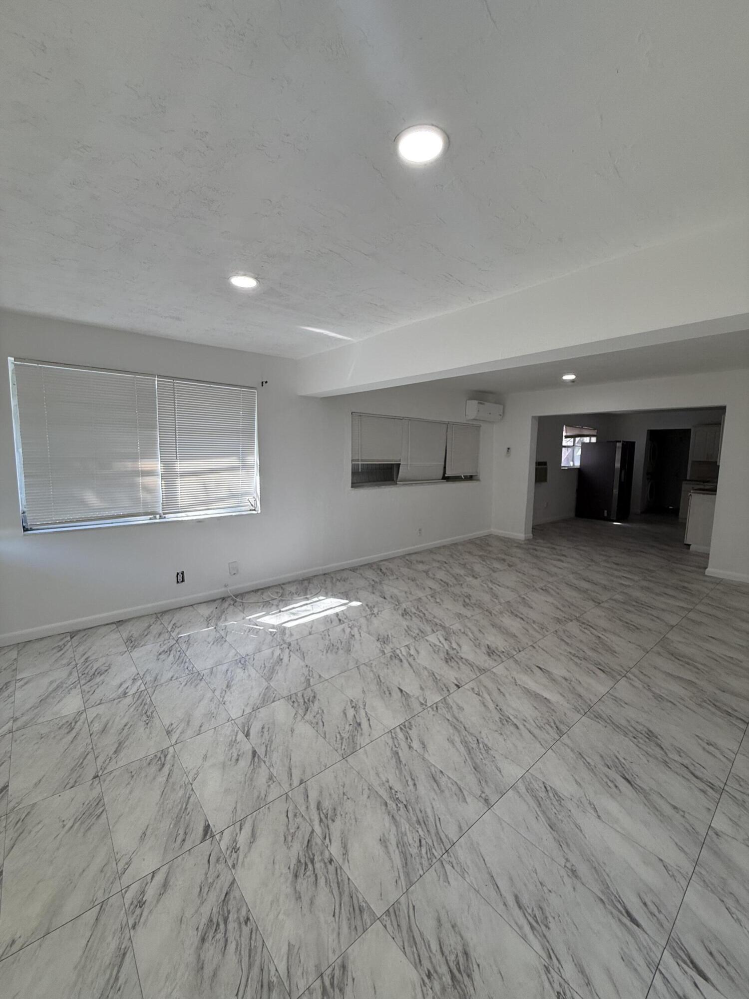 6315 Southwest 32nd Street Miramar, FL 33023 - Photo 8 of 13 IMG_1603