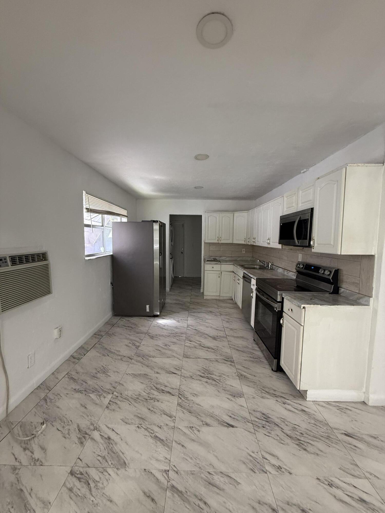 6315 Southwest 32nd Street Miramar, FL 33023 - Photo 9 of 13 IMG_1609