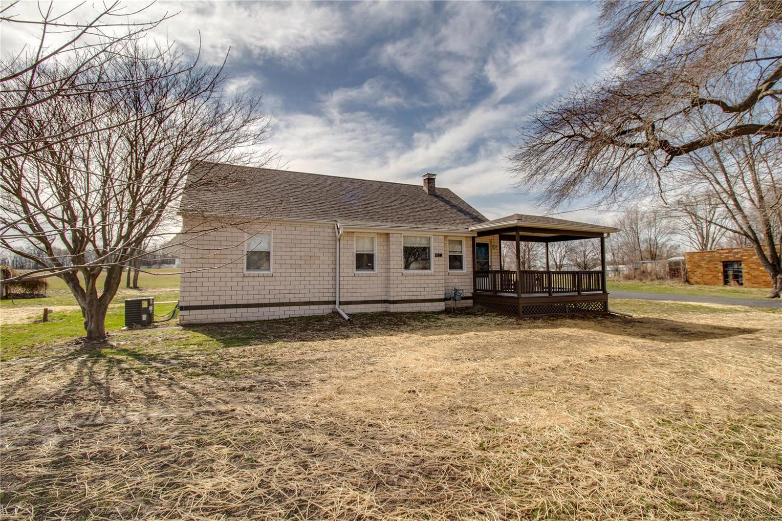 3120 Seiler Road Bethalto, IL 62010 - Photo 3 of 35