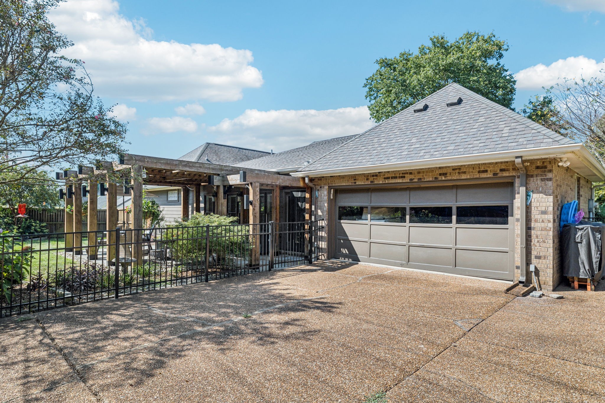121 Pebble View Drive Franklin, TN 37064 - Photo 44 of 49 a front view of a house with a garage