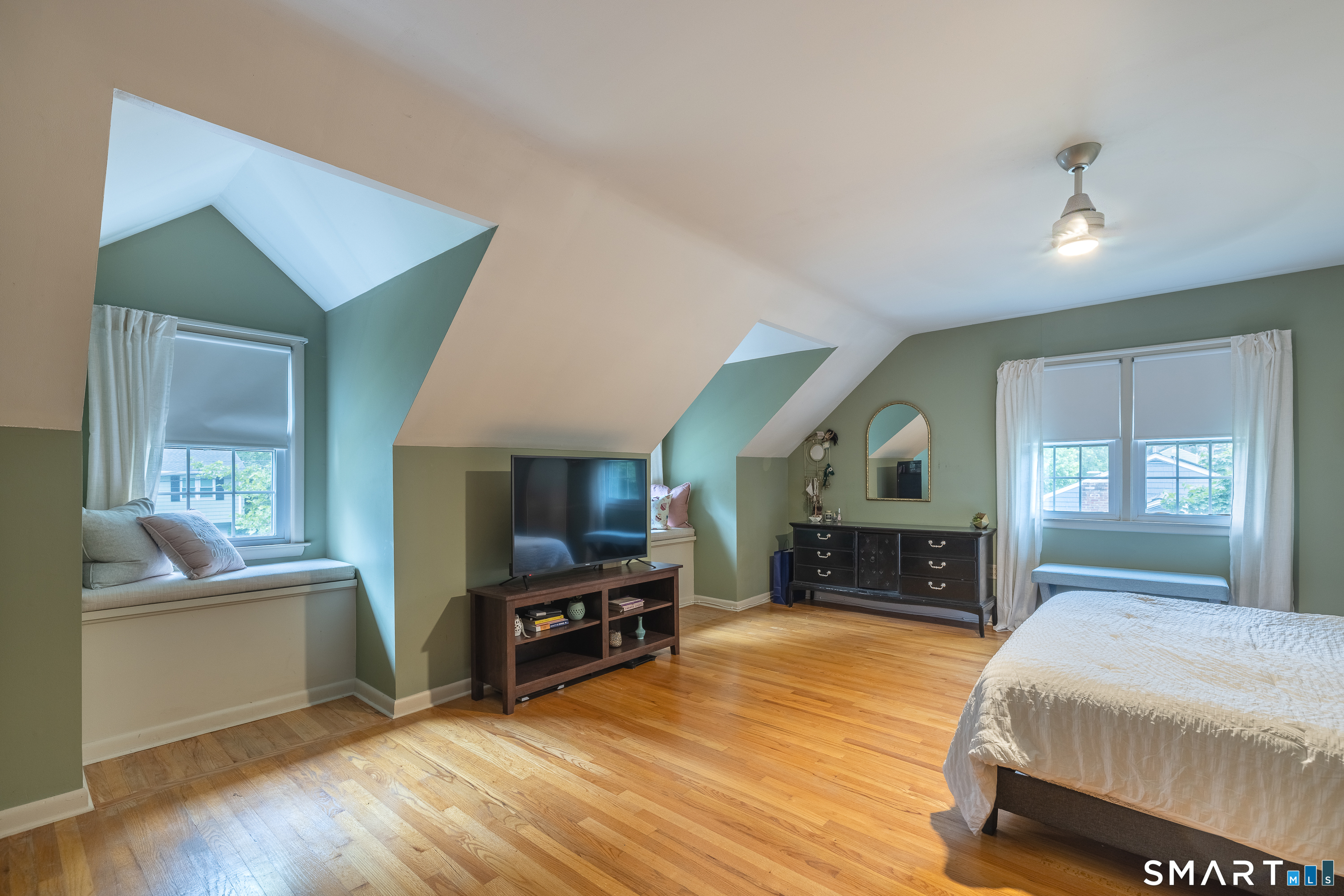 195 Luanne Road Stratford, CT 06614 - Photo 19 of 40
