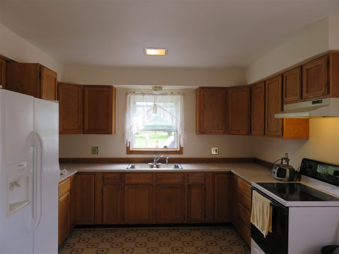 2190 Haslett Road Williamston, MI 48895 - Photo 2 of 19 31293077-1.JPG