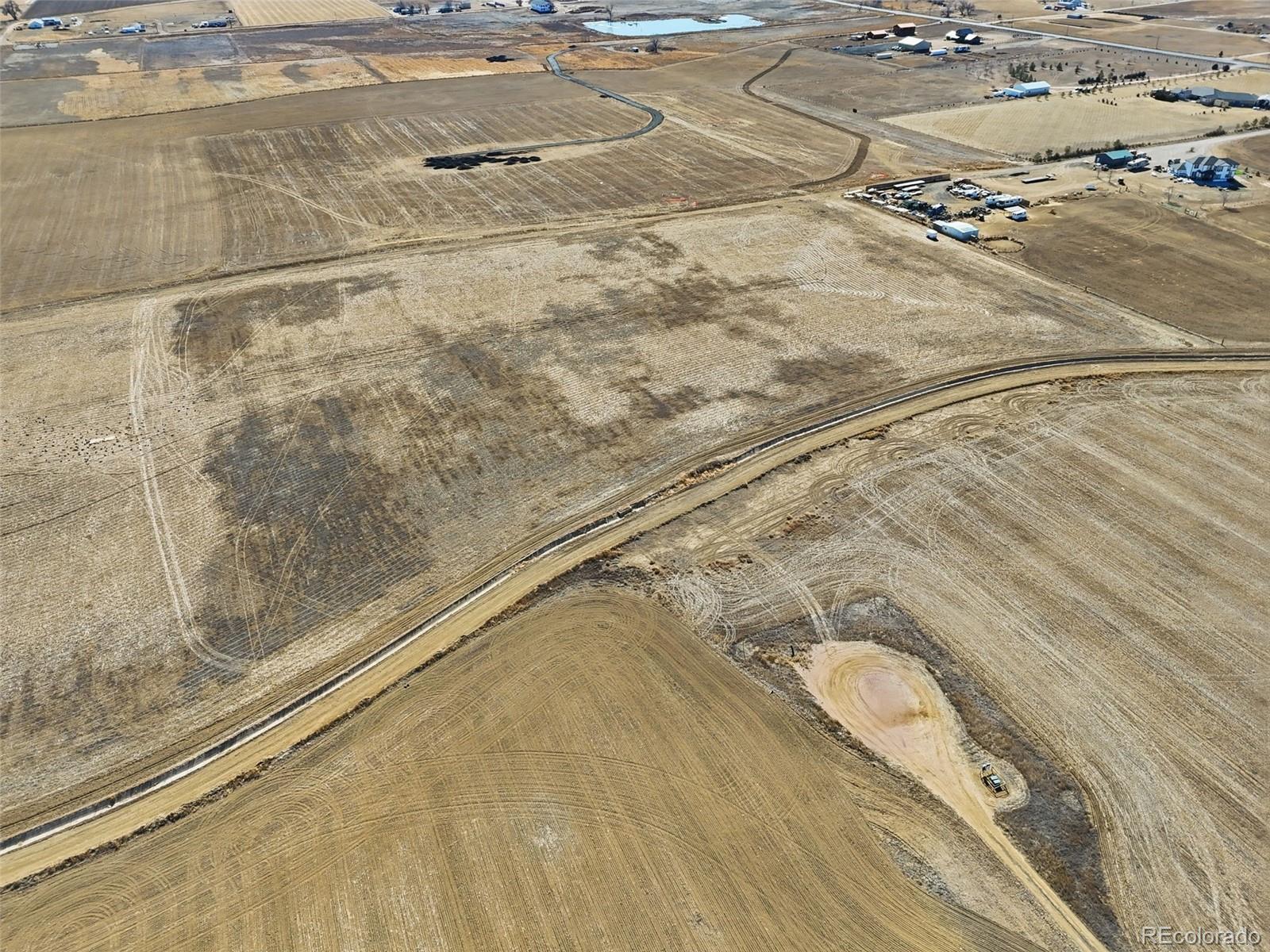19 Wc Road Fort Lupton, CO 80621 - Photo 14 of 25 a view of a bathtub