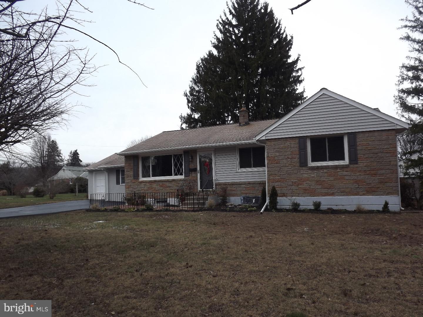 19 Devon Road Malvern, PA 19355 - Photo 3 of 22