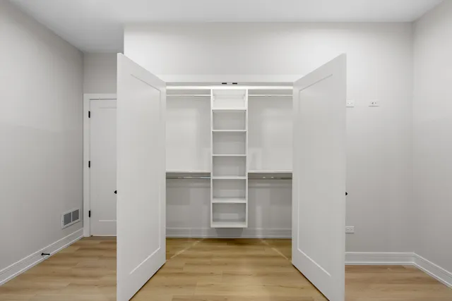 $995,000 | 5008 South Prairie Avenue, Chicago, IL 60615