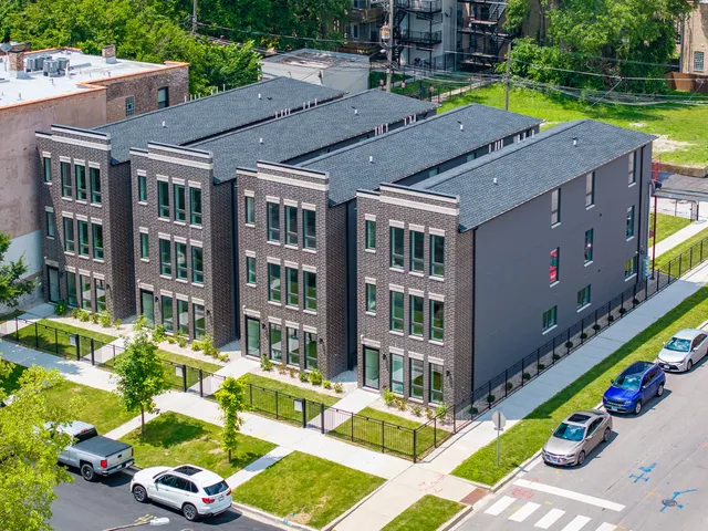 $995,000 | 5008 South Prairie Avenue, Chicago, IL 60615