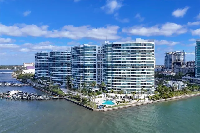 a sign that is on the side of the road