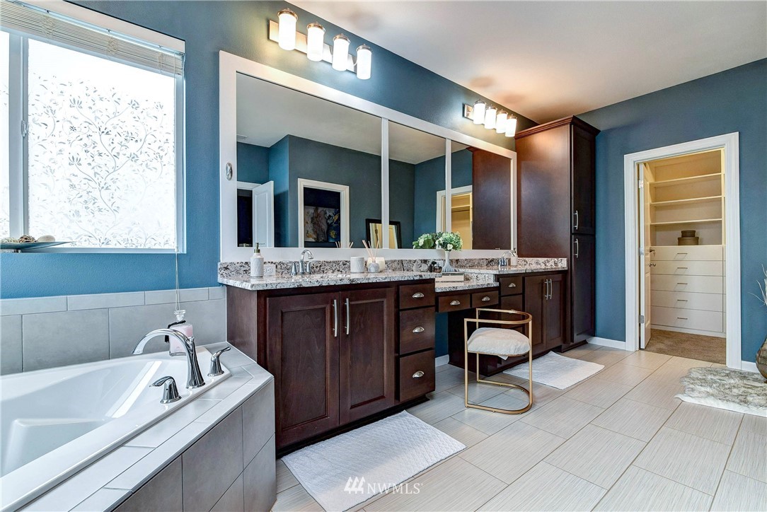 3529 195th Place Southeast Bothell, WA 98012 - Photo 14 of 26