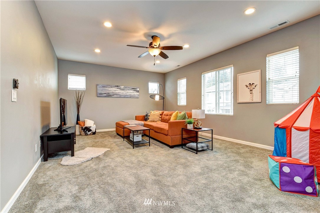 3529 195th Place Southeast Bothell, WA 98012 - Photo 16 of 26