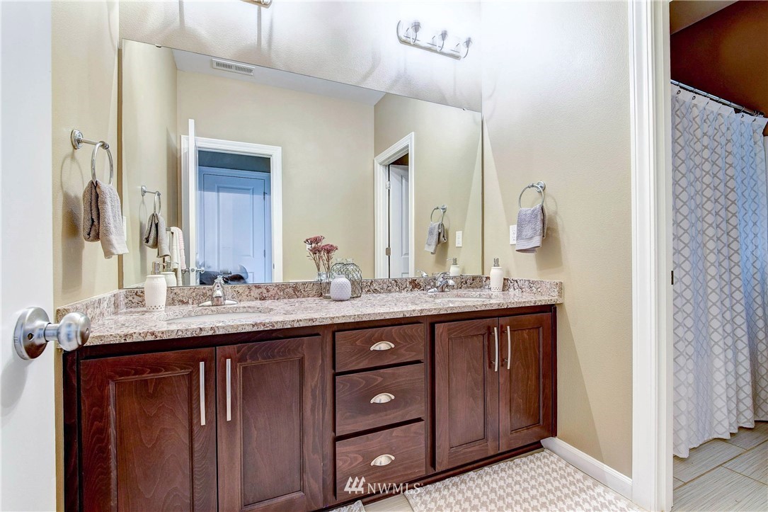 3529 195th Place Southeast Bothell, WA 98012 - Photo 21 of 26