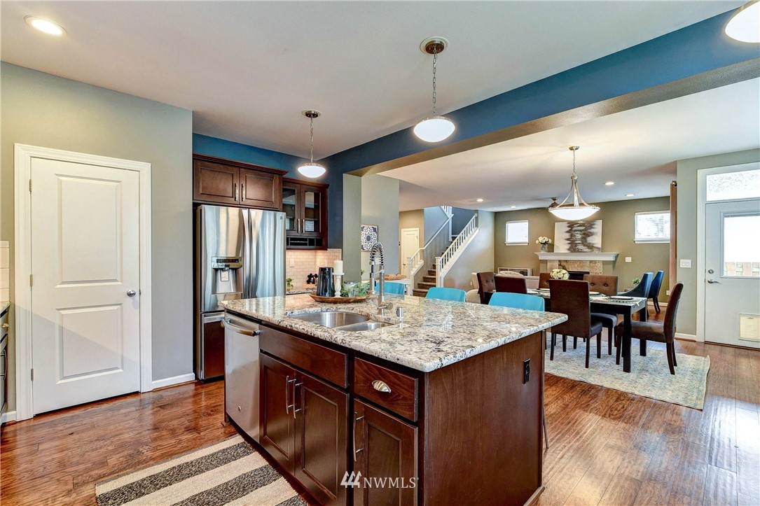 3529 195th Place Southeast Bothell, WA 98012 - Photo 5 of 26