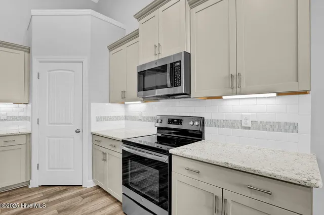 $460,000 | 95 Collins Way, Hampstead, NC 28443