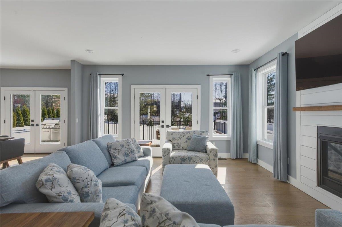 196 Chloe Circle Williston, VT 05495 - Photo 7 of 60