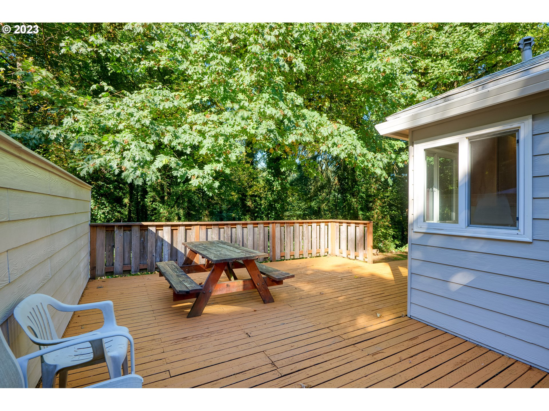 3505 Southwest Marquam Hill Road Portland, OR 97239 - Photo 19 of 24 Deck