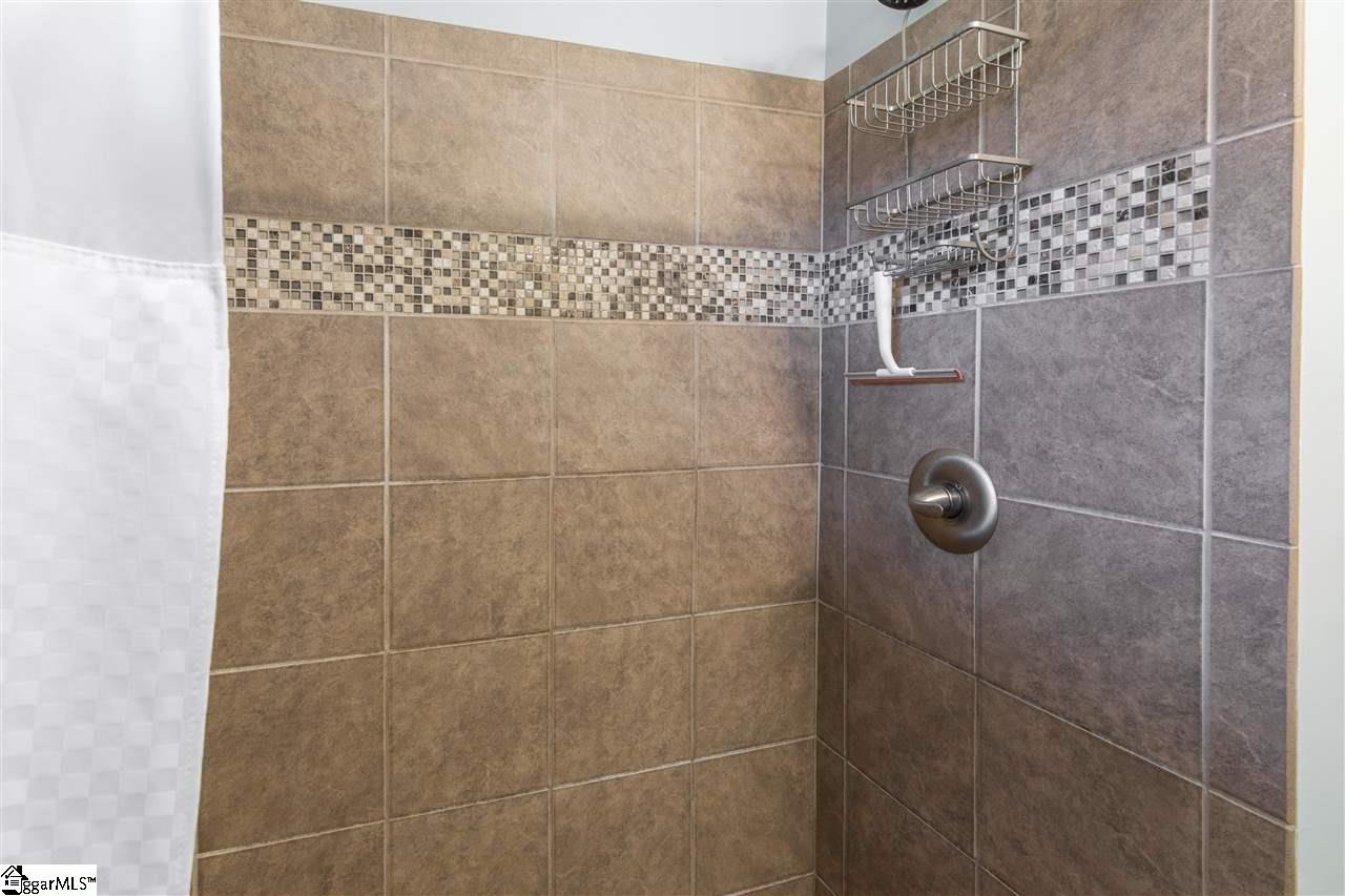 9 Primrose Lane Greenville, SC 29607 - Photo 16 of 21 Gallery Image 16