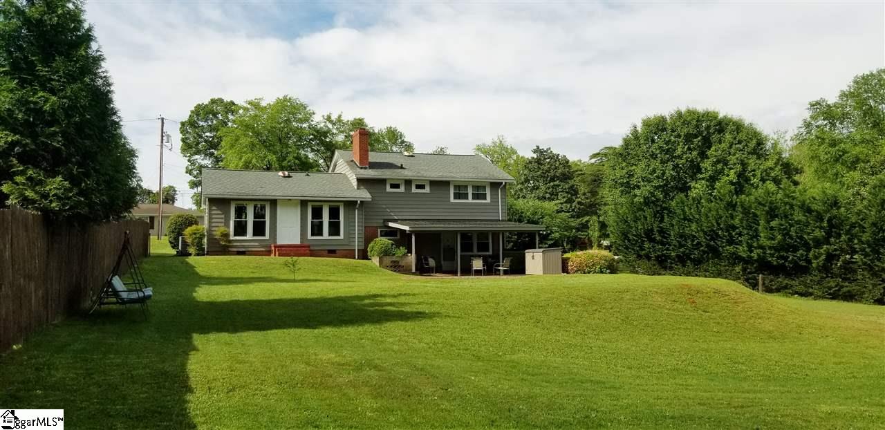 9 Primrose Lane Greenville, SC 29607 - Photo 3 of 21 Gallery Image 3