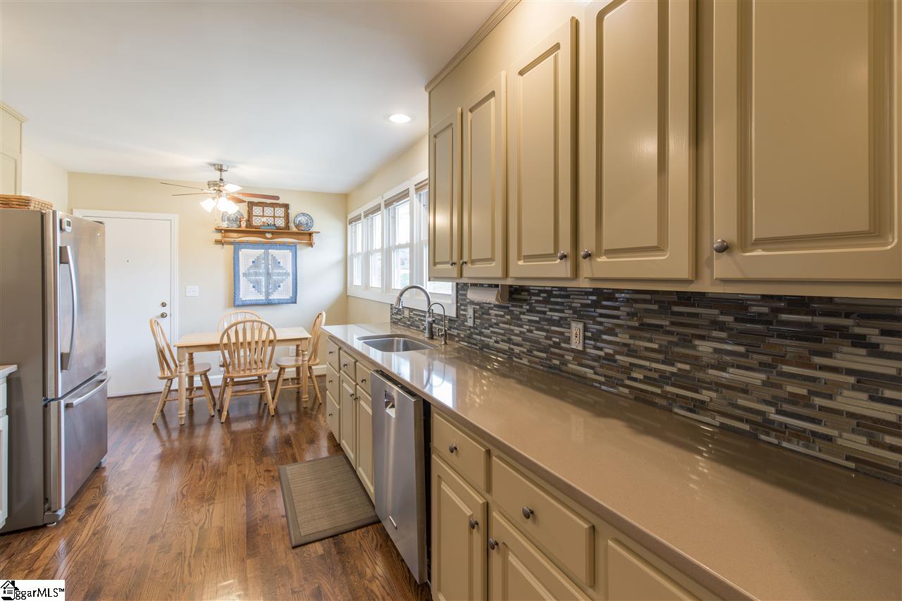 9 Primrose Lane Greenville, SC 29607 - Photo 8 of 21 Gallery Image 8
