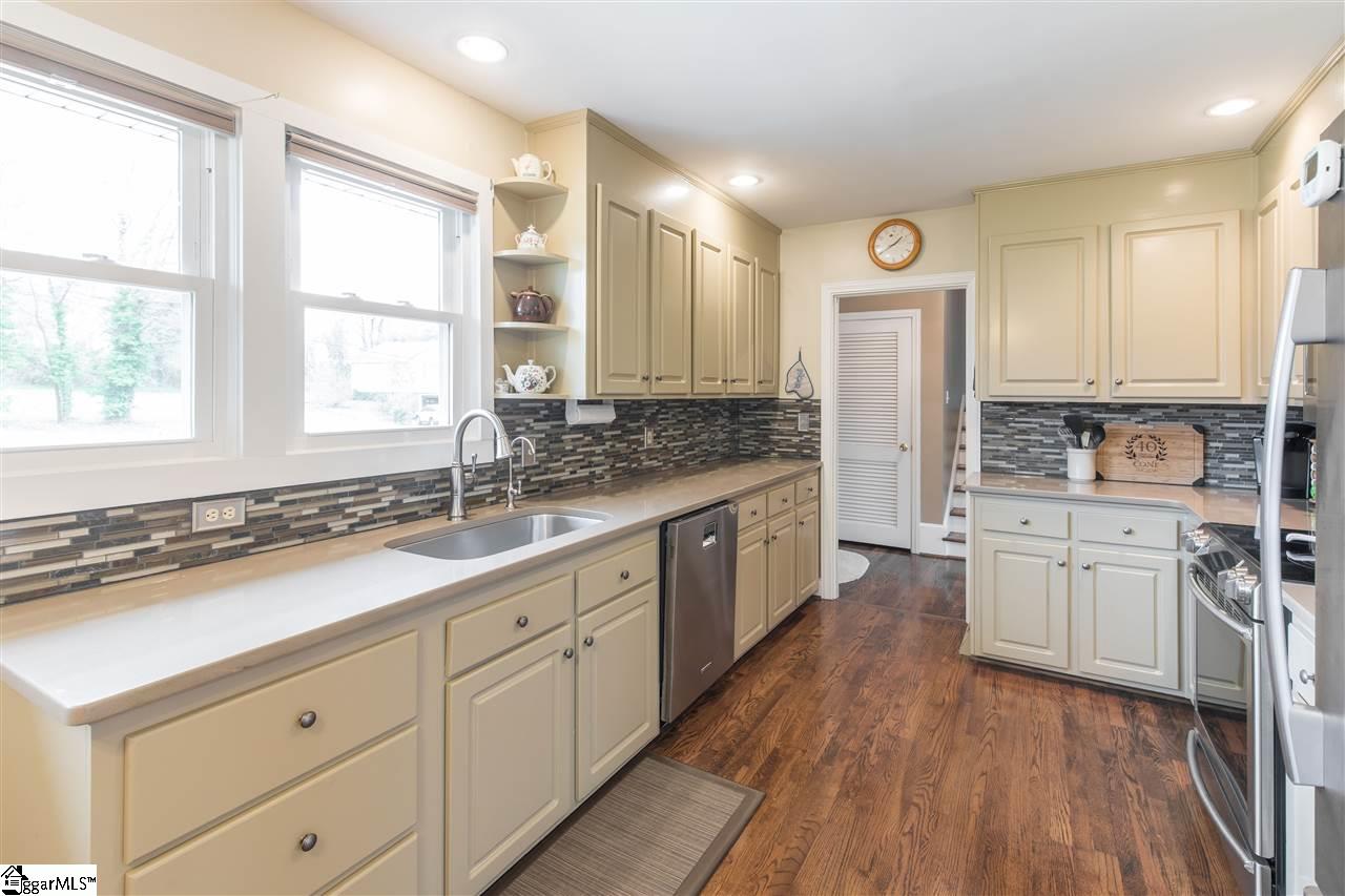 9 Primrose Lane Greenville, SC 29607 - Photo 9 of 21 Gallery Image 9