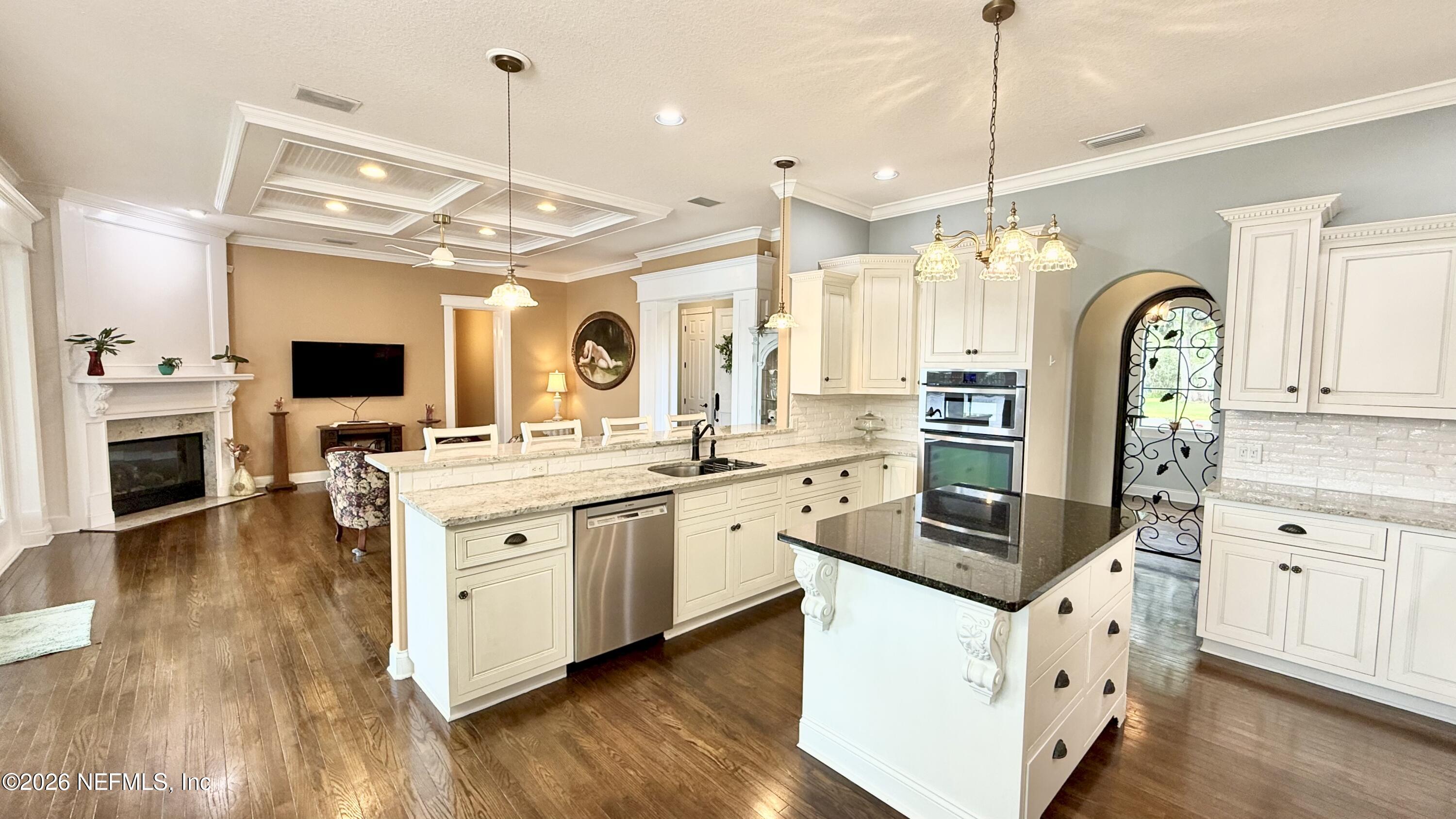 127 River Road Satsuma, FL 32189 - Photo 10 of 58 Kitchen