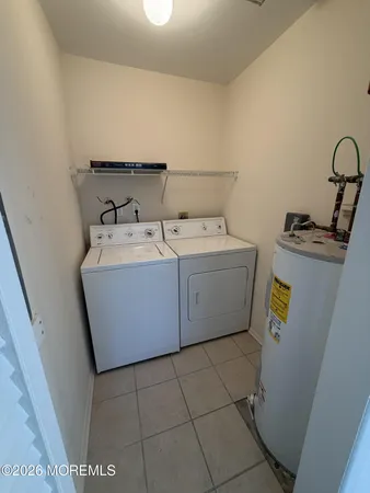 $2,098 | 84 Amberly Drive, Unit J, Manalapan, NJ 07726
