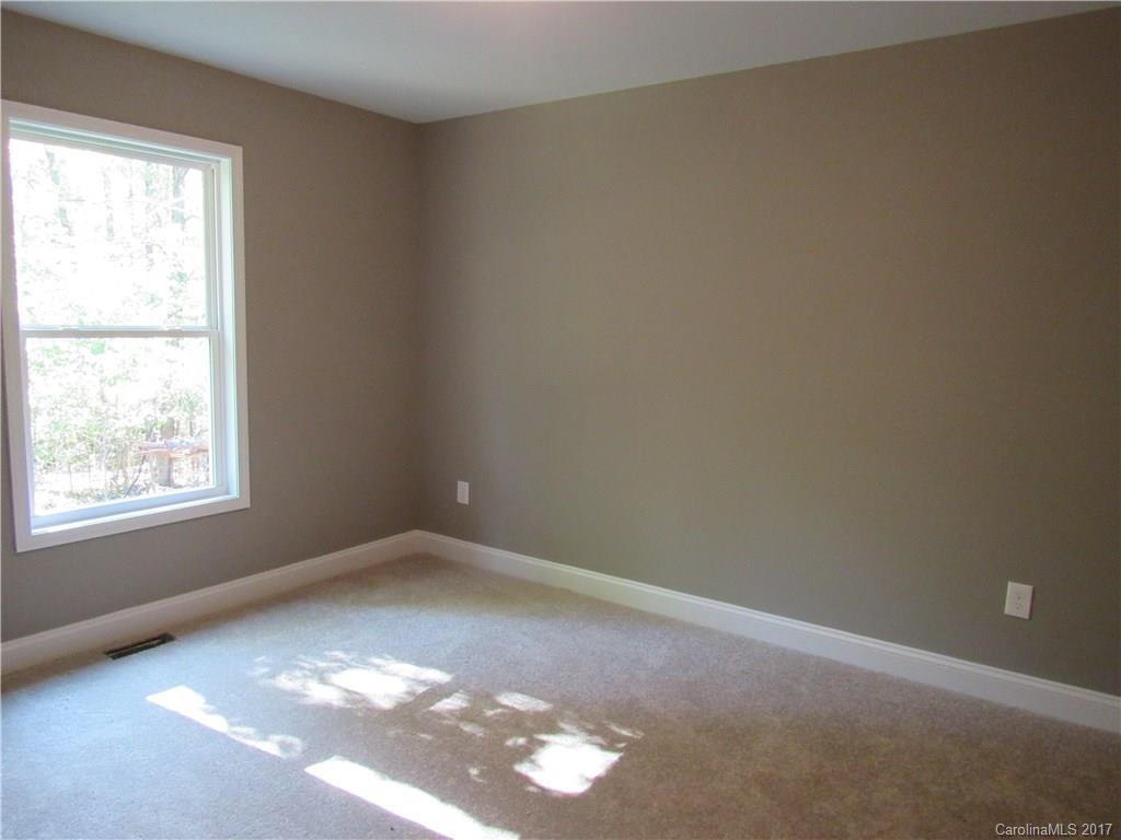 353 Fleetwood Road York, SC 29745 - Photo 10 of 12 Gallery Image 10