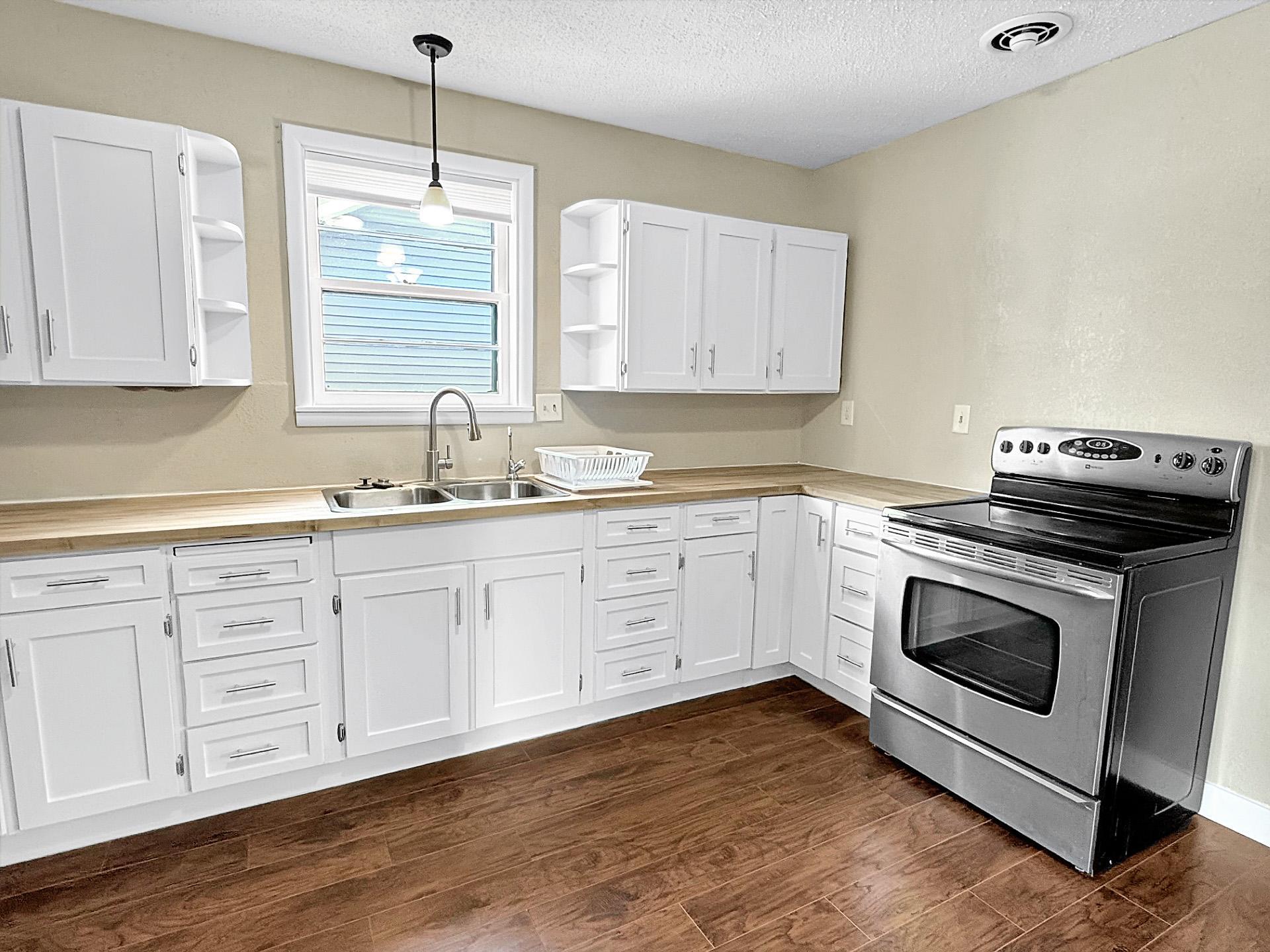 312 4th Street Jasper, MN 56144 - Photo 6 of 22