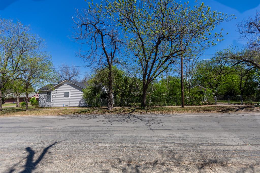 1630 McKenzie Avenue Waco, TX 76708 - Photo 5 of 16