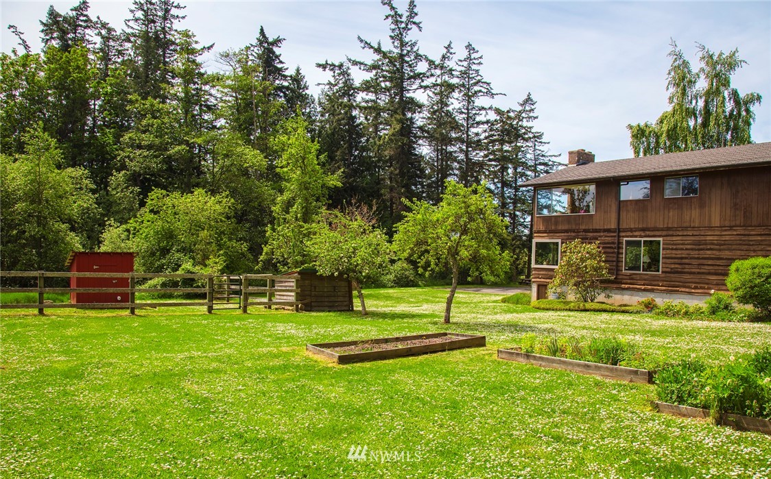 698 North Good Road Camano Island, WA 98282 - Photo 11 of 17 Gallery Image 11