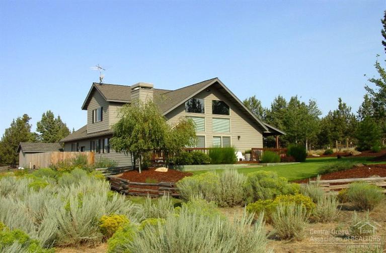 70295 Club Road Sisters, OR 97759 - Photo 2 of 25 Side yard facing the mountains