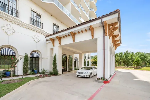 $1,775,000 | 2800 Lakeside Parkway, Unit 301, Flower Mound, TX 75022