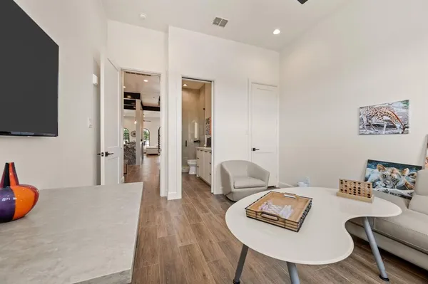 $1,775,000 | 2800 Lakeside Parkway, Unit 301, Flower Mound, TX 75022