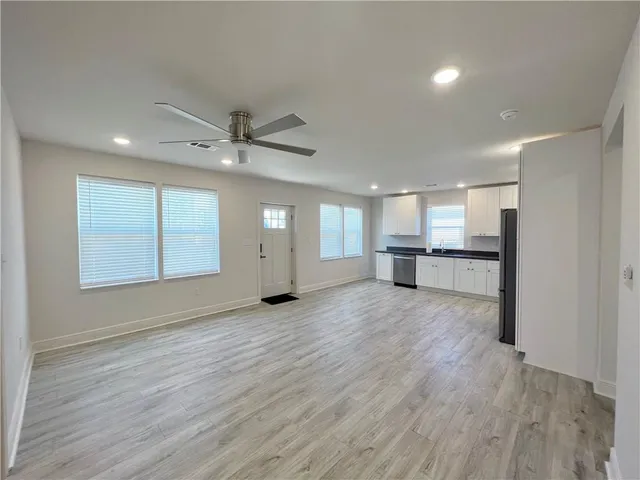 $1,575 | 577 Central Avenue, Unit 1, Jefferson, LA 70121