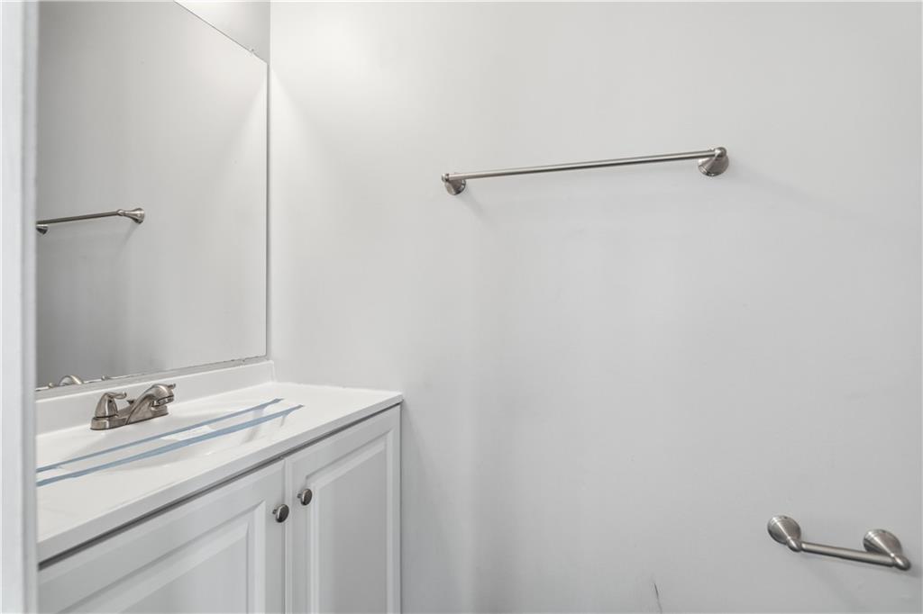 4035 Robin Circle Atlanta, GA 30349 - Photo 27 of 40