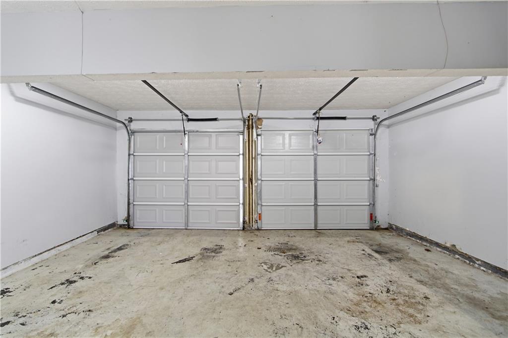 4035 Robin Circle Atlanta, GA 30349 - Photo 32 of 40