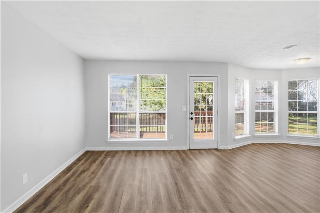 4035 Robin Circle Atlanta, GA 30349 - Photo 9 of 40