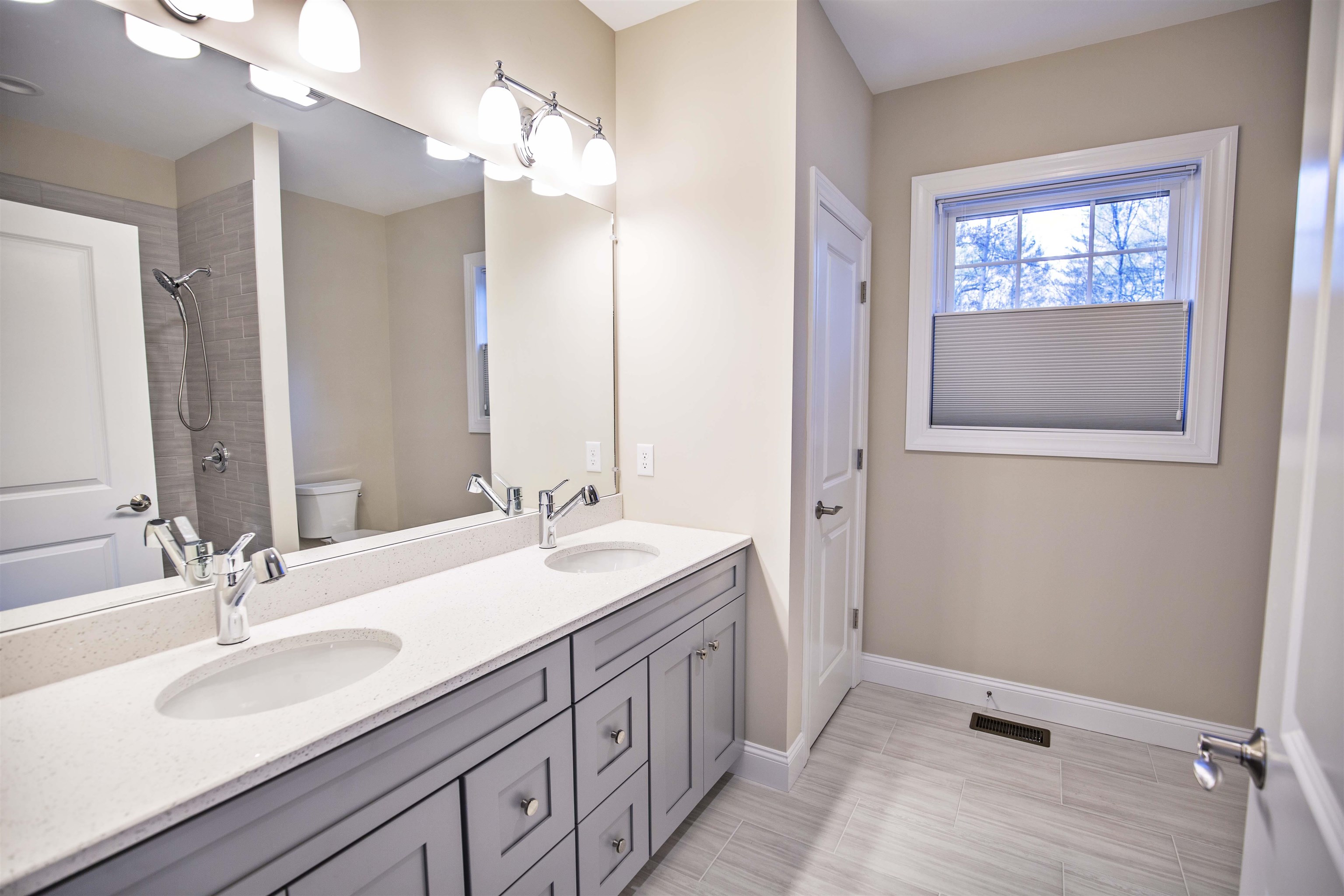 31 Harvest Moon Road Londonderry, NH 03053 - Photo 22 of 34