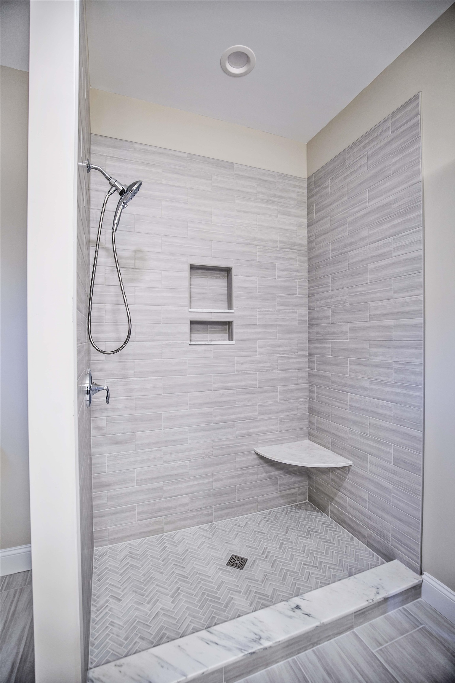 31 Harvest Moon Road Londonderry, NH 03053 - Photo 23 of 34