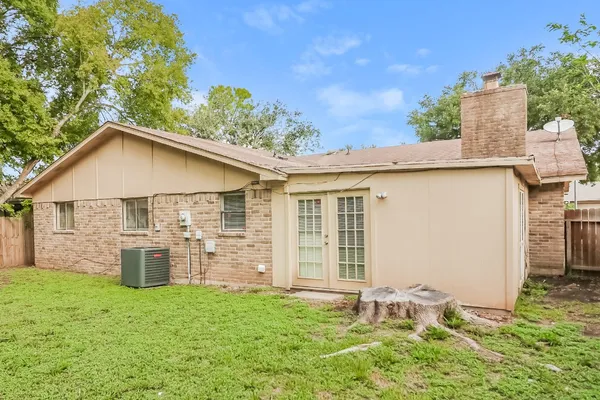 $1,840 | 15619 Loma Verde Drive, Houston, TX 77083